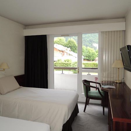 Hotel 4C Cluses Bagian luar foto
