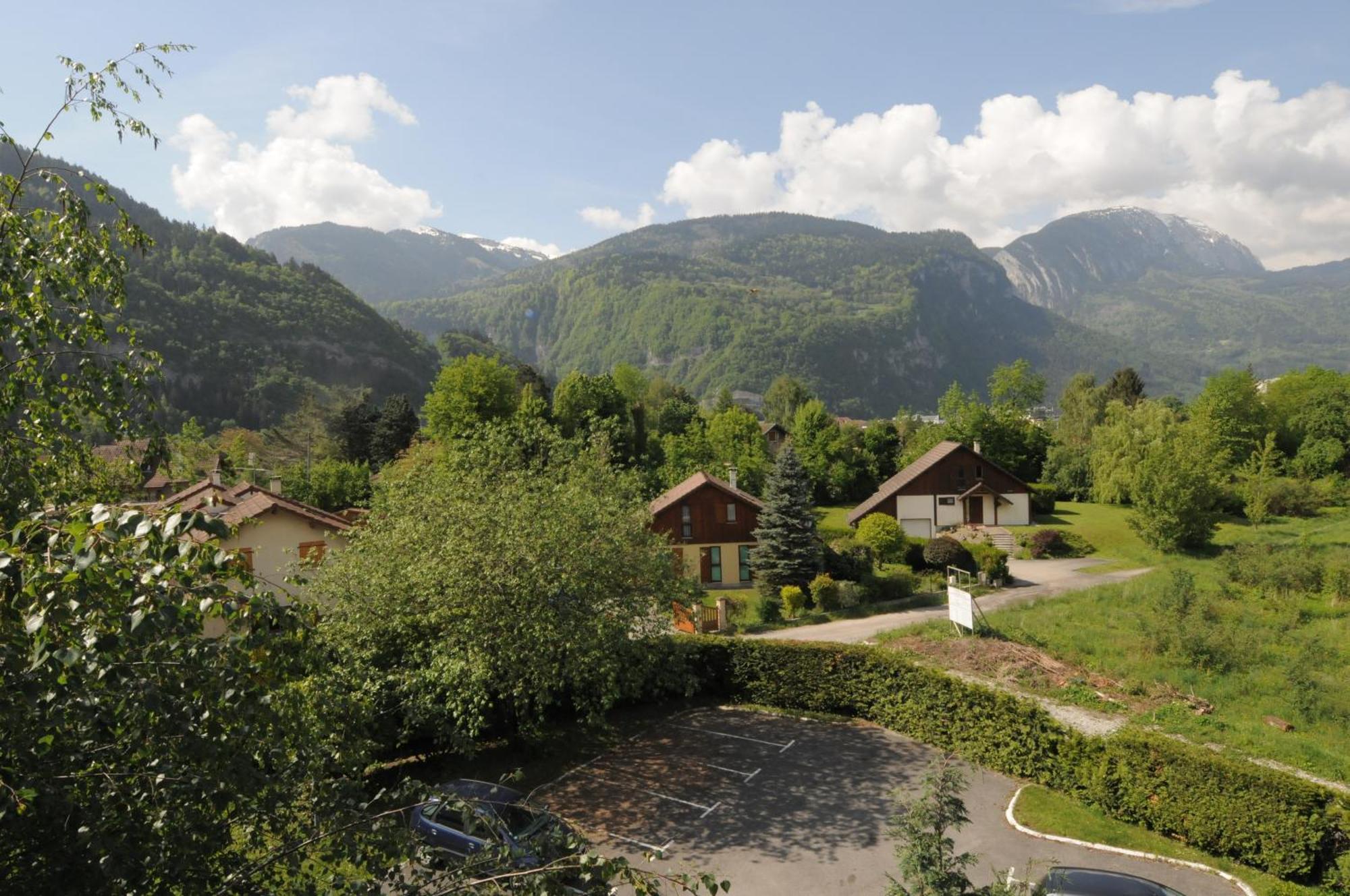 Hotel 4C Cluses Bagian luar foto